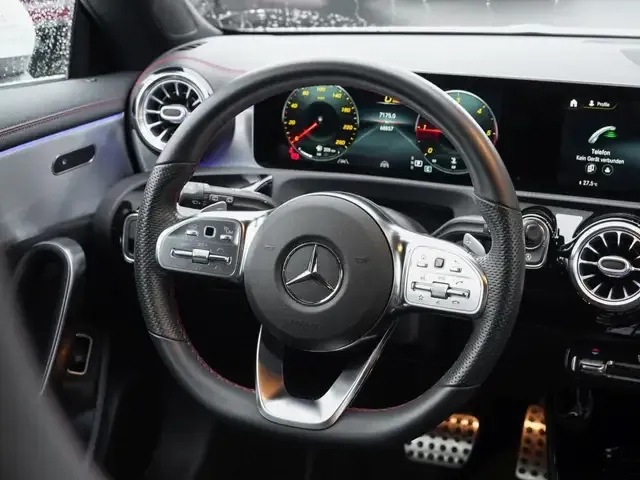 Mercedes-Benz CLA 220