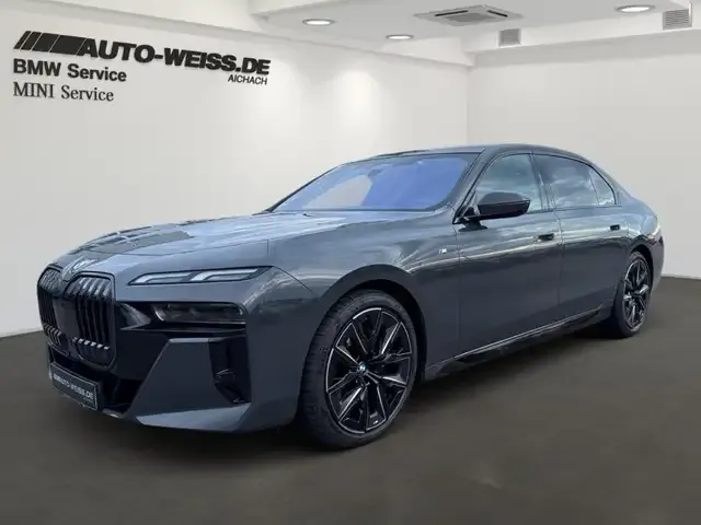 BMW 740