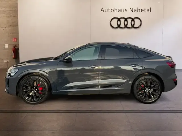 Audi Q8 e-tron