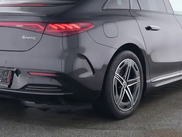 Mercedes-Benz EQE 500