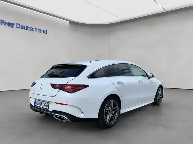 Mercedes-Benz CLA 180