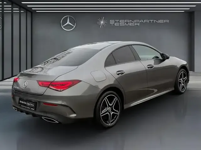 Mercedes-Benz CLA 250