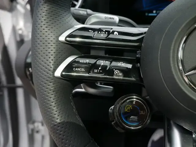 Mercedes-Benz Sonstiges