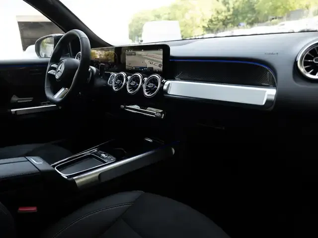 Mercedes-Benz GLB 250