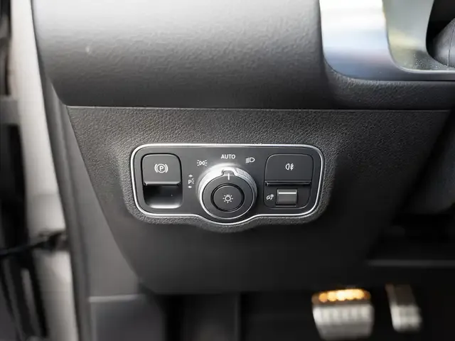 Mercedes-Benz GLB 250