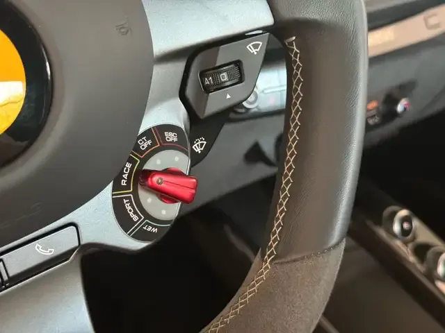 Ferrari 812