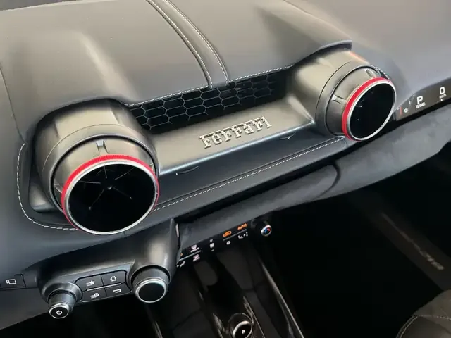 Ferrari 812