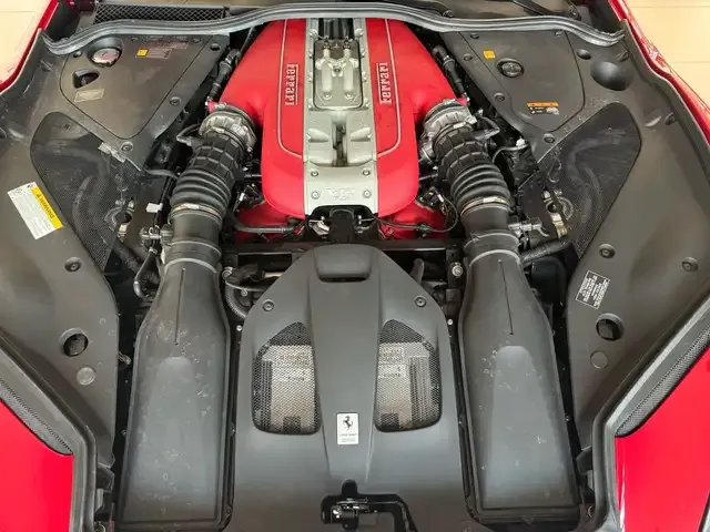 Ferrari 812