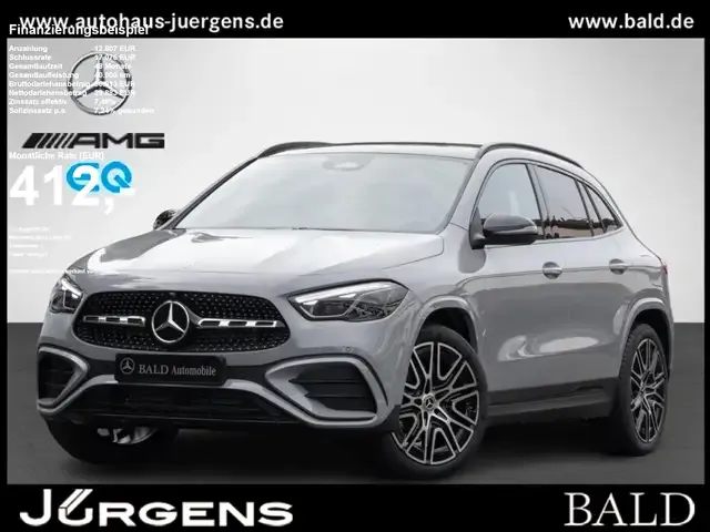 Mercedes-Benz GLA 220