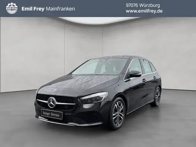 Mercedes-Benz B 180
