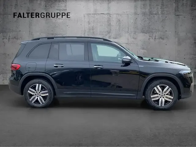 Mercedes-Benz EQB 300