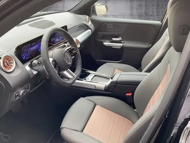 Mercedes-Benz EQB 300