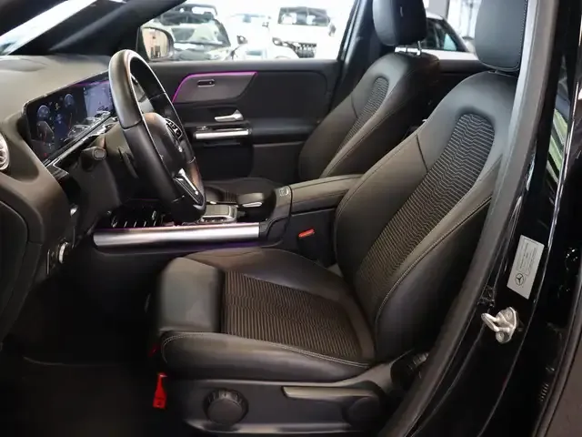 Mercedes-Benz GLA 180