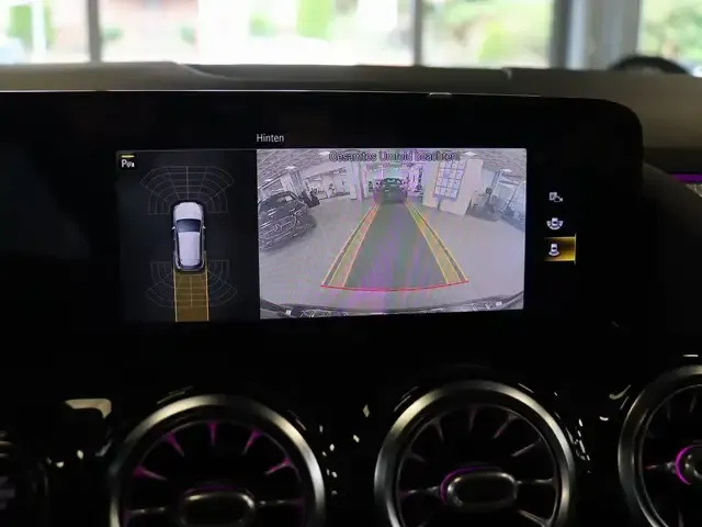 Mercedes-Benz GLA 180