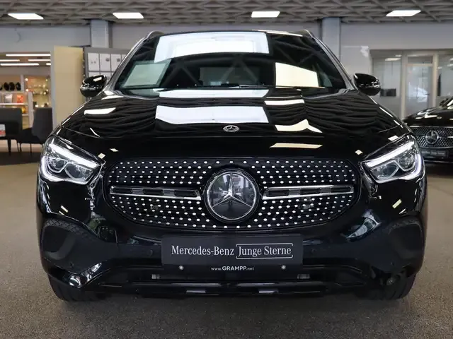 Mercedes-Benz GLA 180