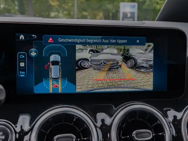 Mercedes-Benz GLA 180