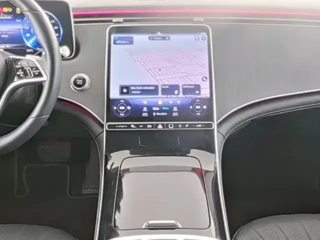 Mercedes-Benz EQS