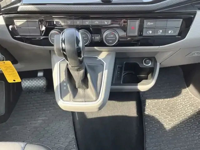 Volkswagen T6.1 Caravelle
