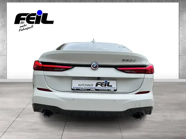 BMW 220