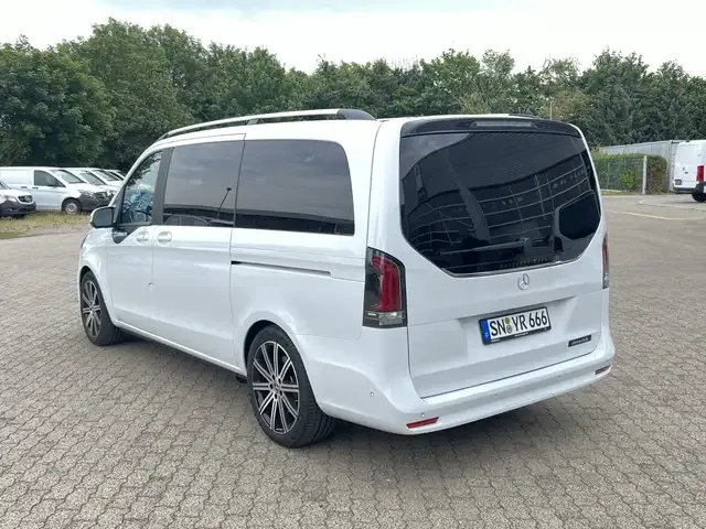 Mercedes-Benz V 250