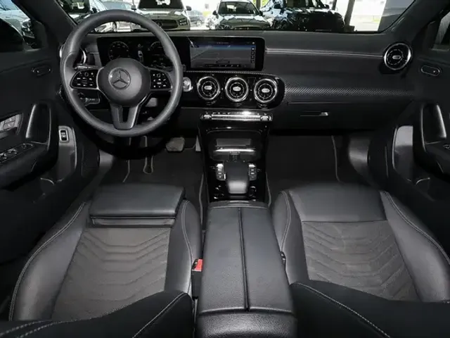 Mercedes-Benz A 250