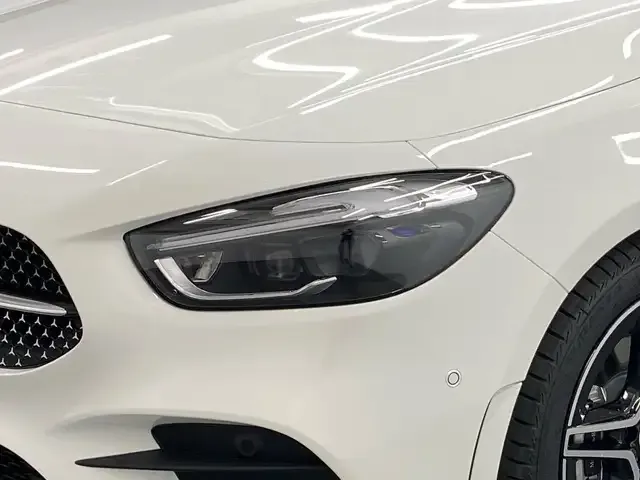 Mercedes-Benz B 200