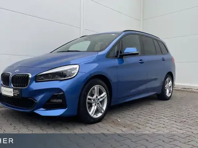 BMW 220