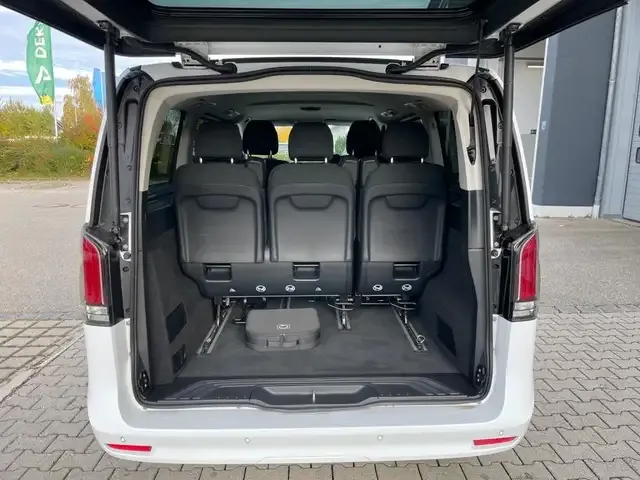 Mercedes-Benz EQV 300