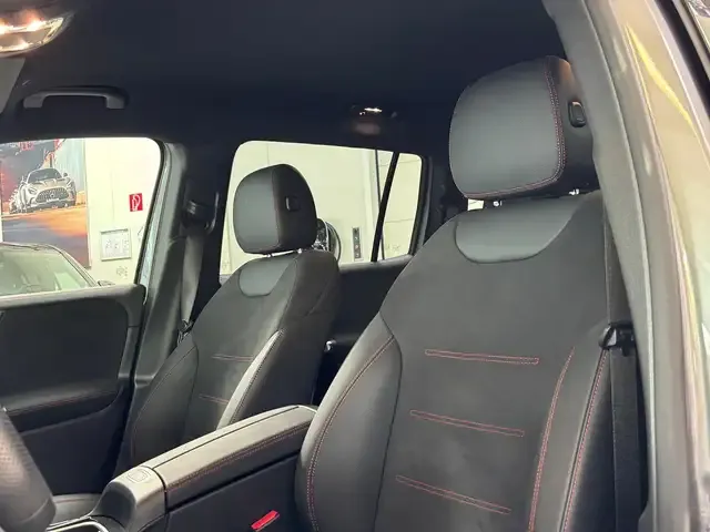 Mercedes-Benz EQB 300