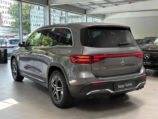 Mercedes-Benz EQB 300