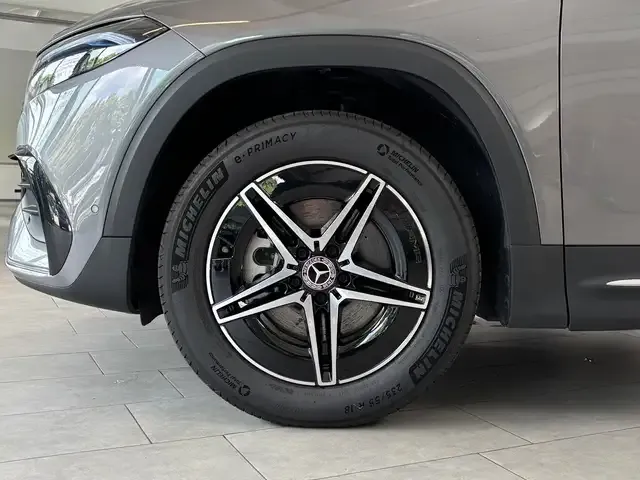 Mercedes-Benz EQB 300