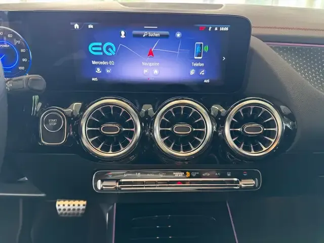 Mercedes-Benz EQA 300