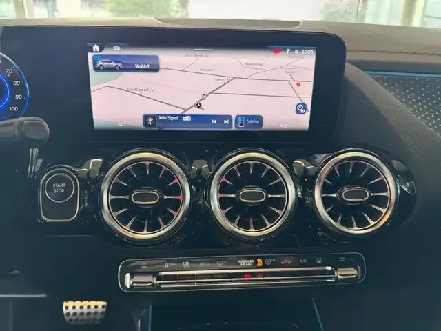 Mercedes-Benz EQA 300
