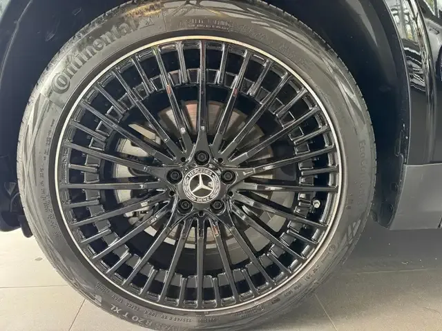 Mercedes-Benz EQA 300