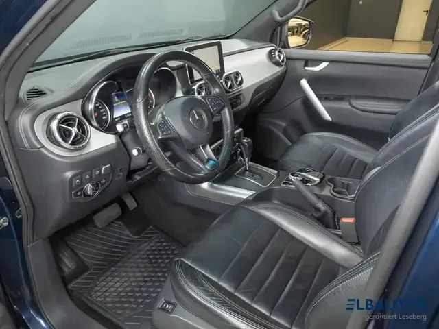 Mercedes-Benz X 250