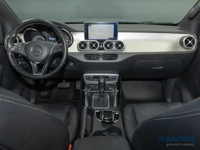 Mercedes-Benz X 250