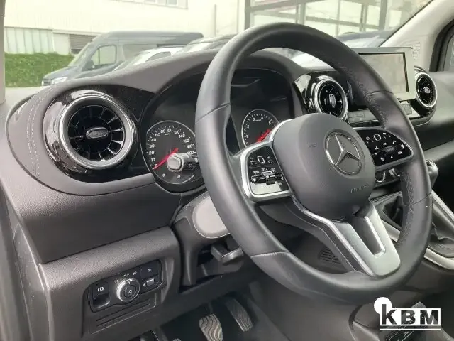 Mercedes-Benz Sonstiges