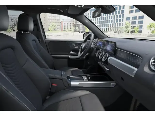 Mercedes-Benz EQB 300