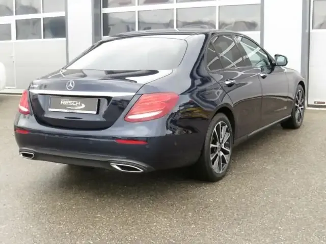 Mercedes-Benz E 200