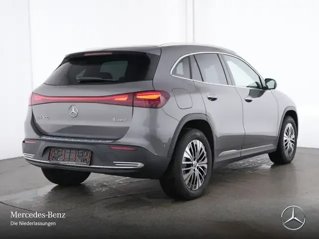 Mercedes-Benz EQA 300