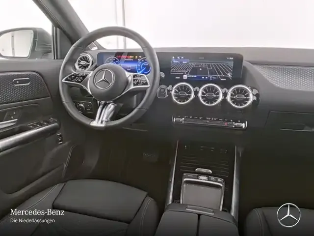 Mercedes-Benz EQA 300