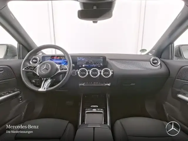 Mercedes-Benz EQA 300
