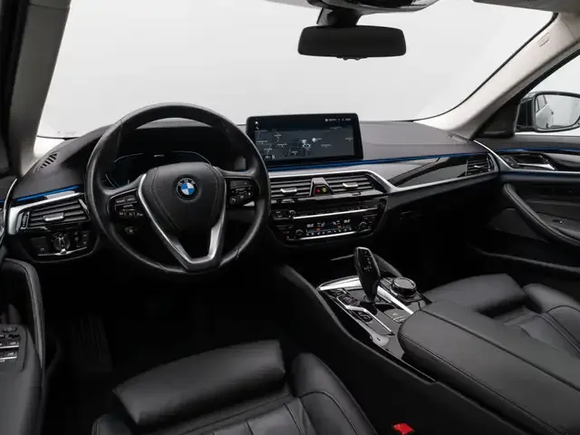 BMW 530