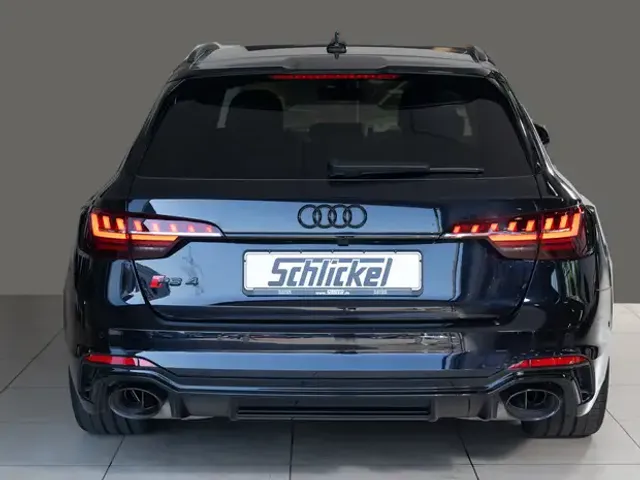 Audi RS4