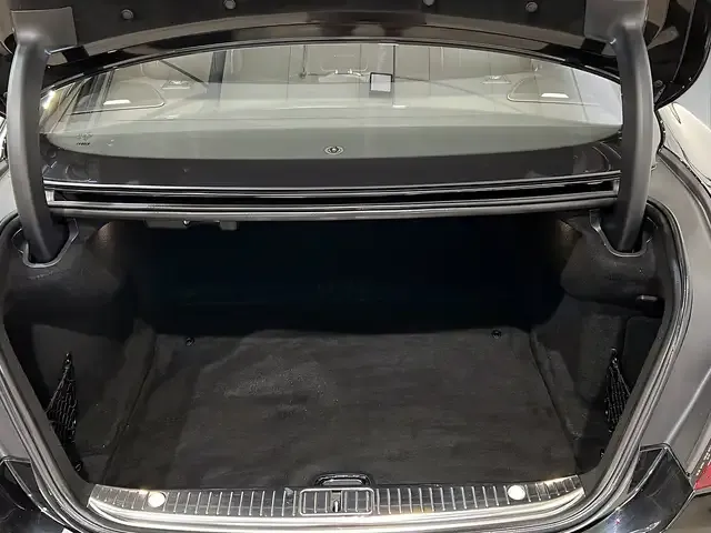 Mercedes-Benz S 560