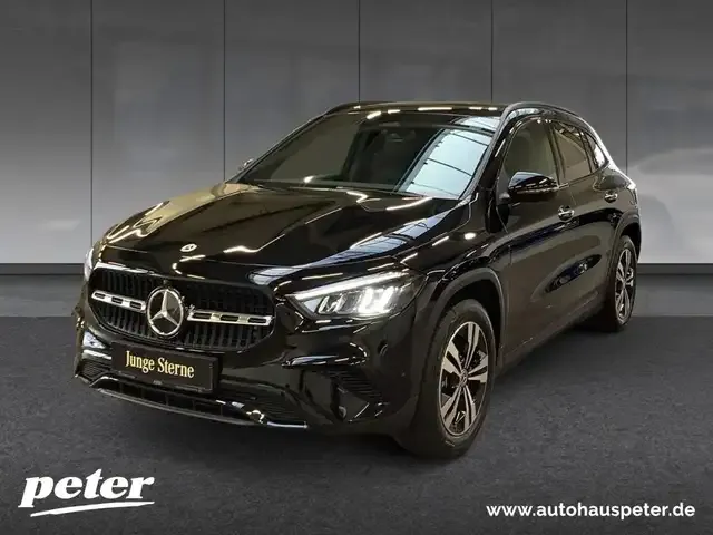 Mercedes-Benz GLA 220