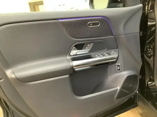 Mercedes-Benz GLA 220