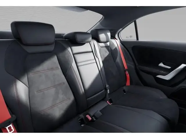 Mercedes-Benz A 35 AMG