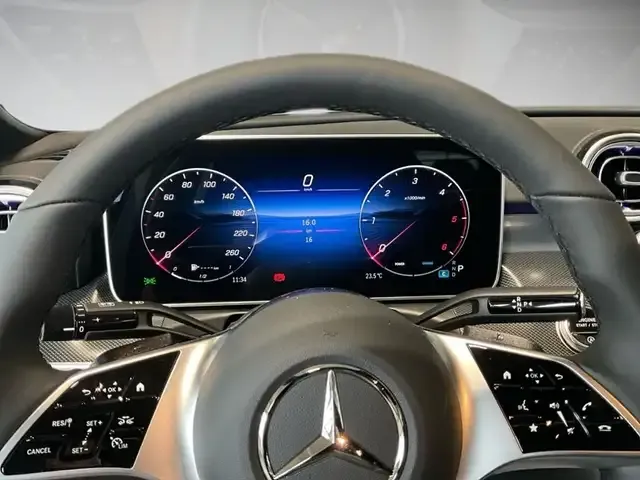 Mercedes-Benz C 220