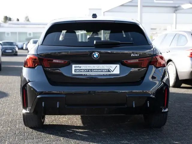 BMW 120